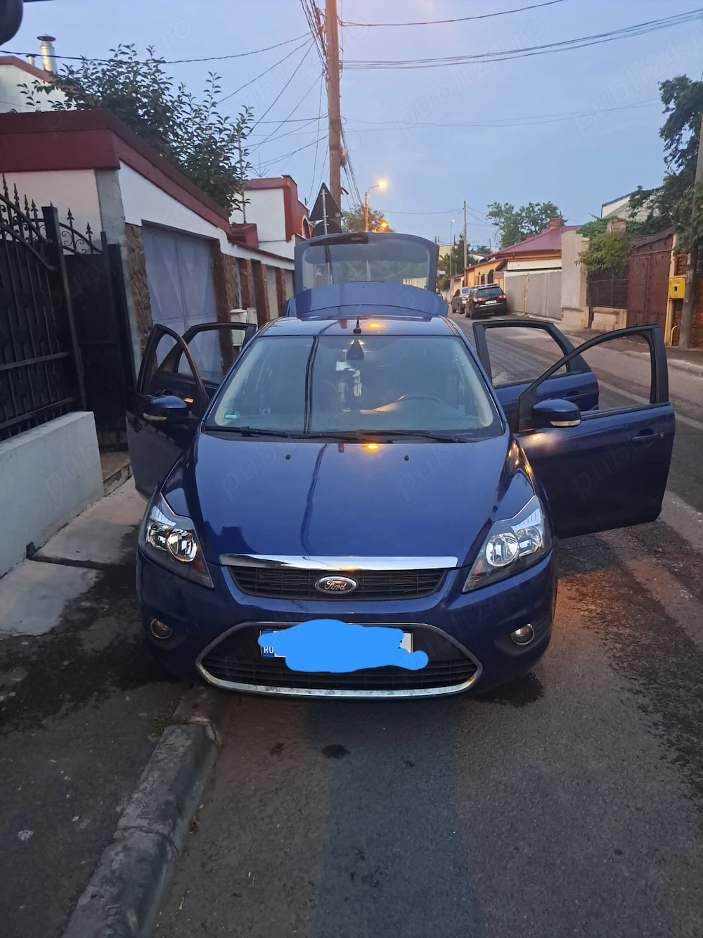 Vând Ford Focus