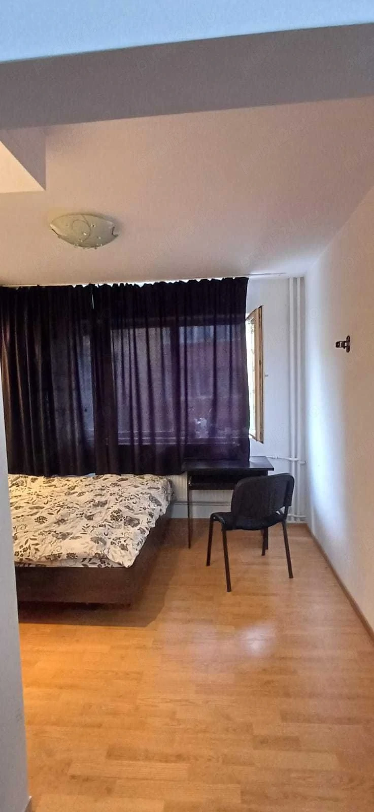 Garsoniera de vanzare, et 1, zona UMT