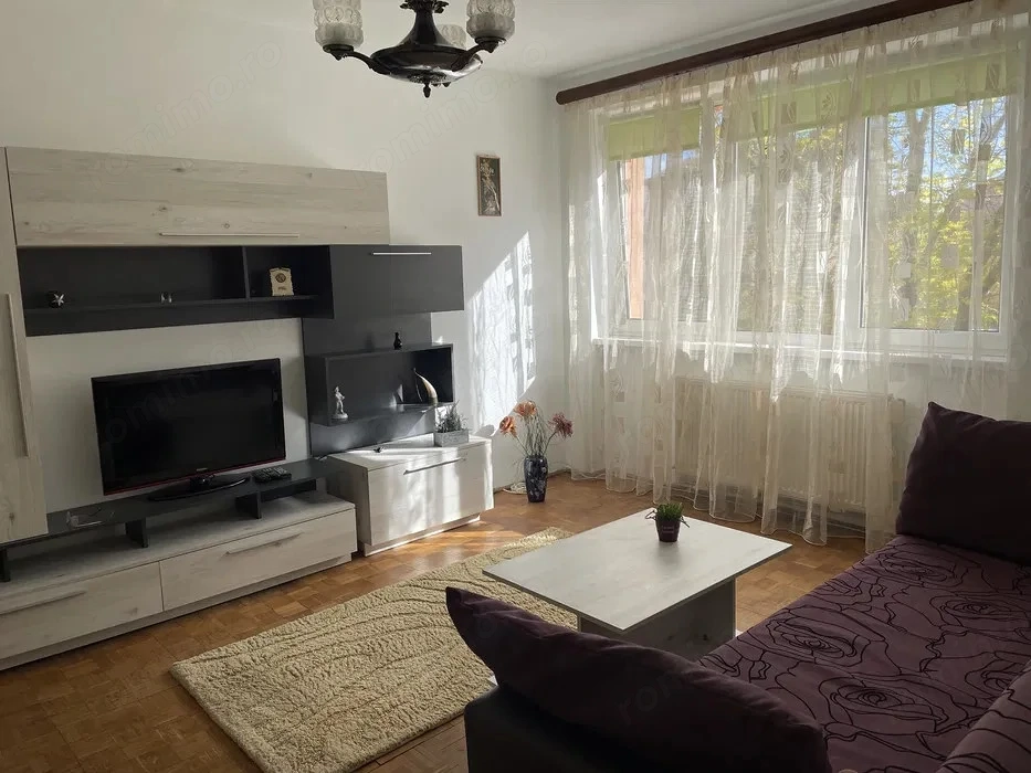 apartament 2 camere decomandate zona cedonia