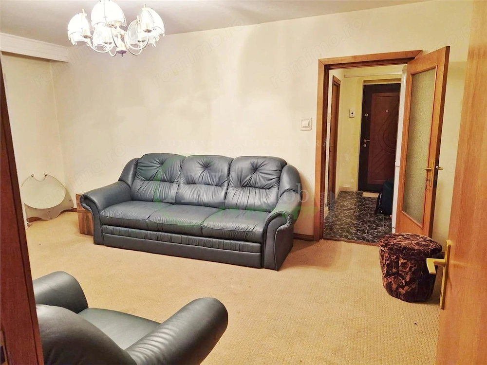 Apartament 2 camere semidecomandat, zona Bistrita Lac