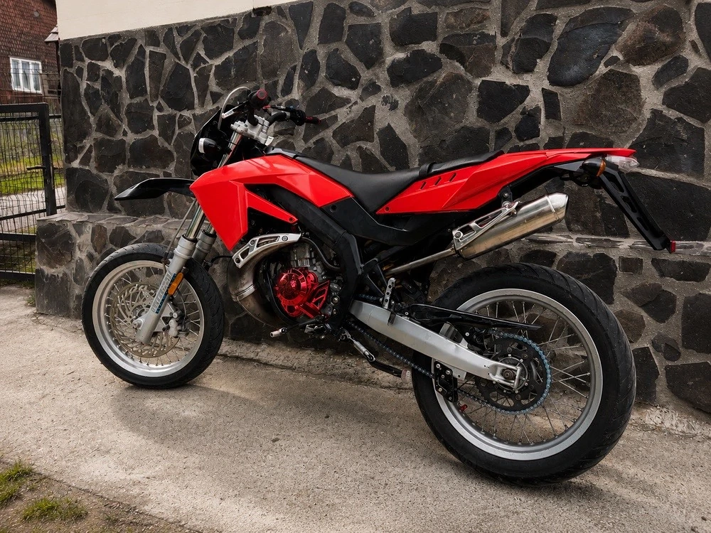 Aprilia SX 50cc ( nu Derbi , Rieju , Beta , KTM )