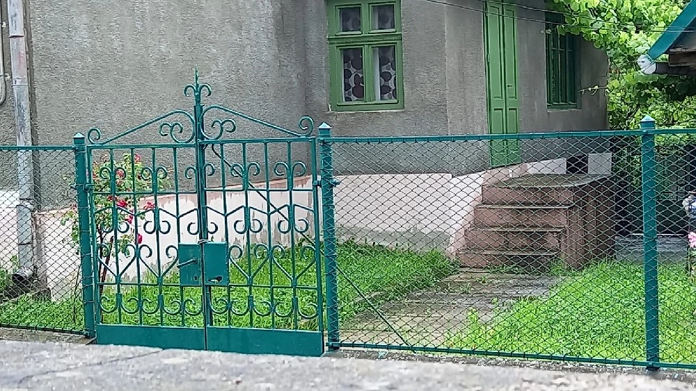 casa 4 camere sasca montana