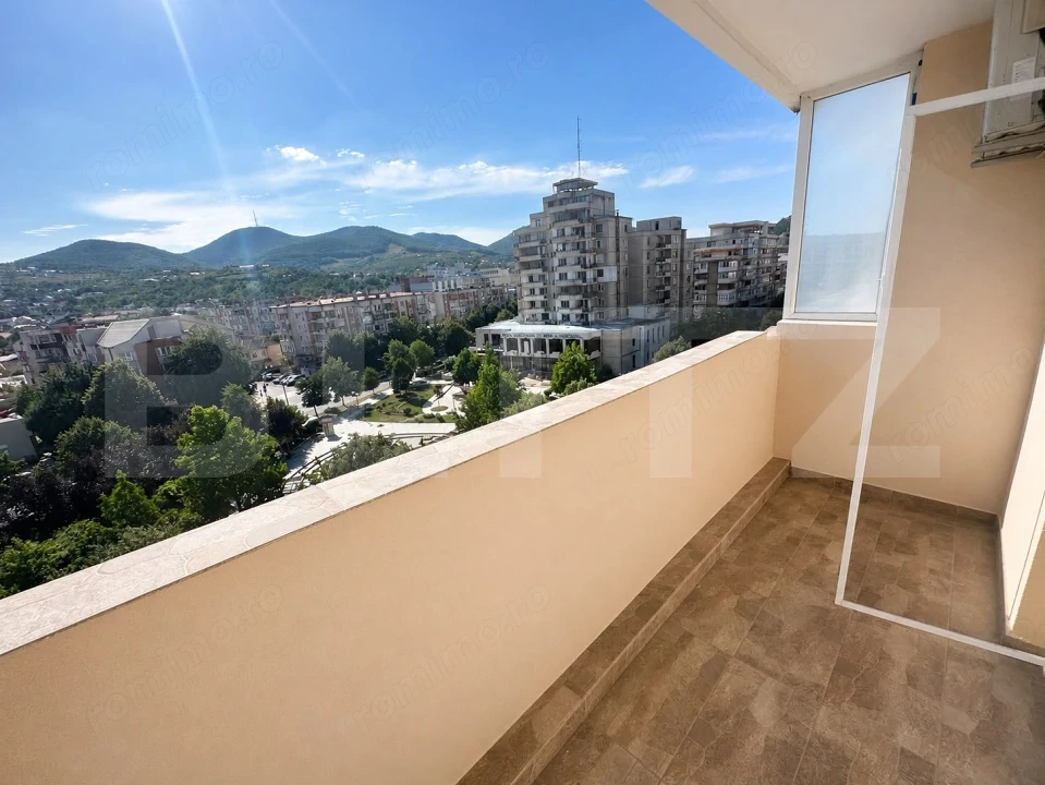 Apartament 3 camere, 75 mp, 2 balcoane, lift, Lido Deva