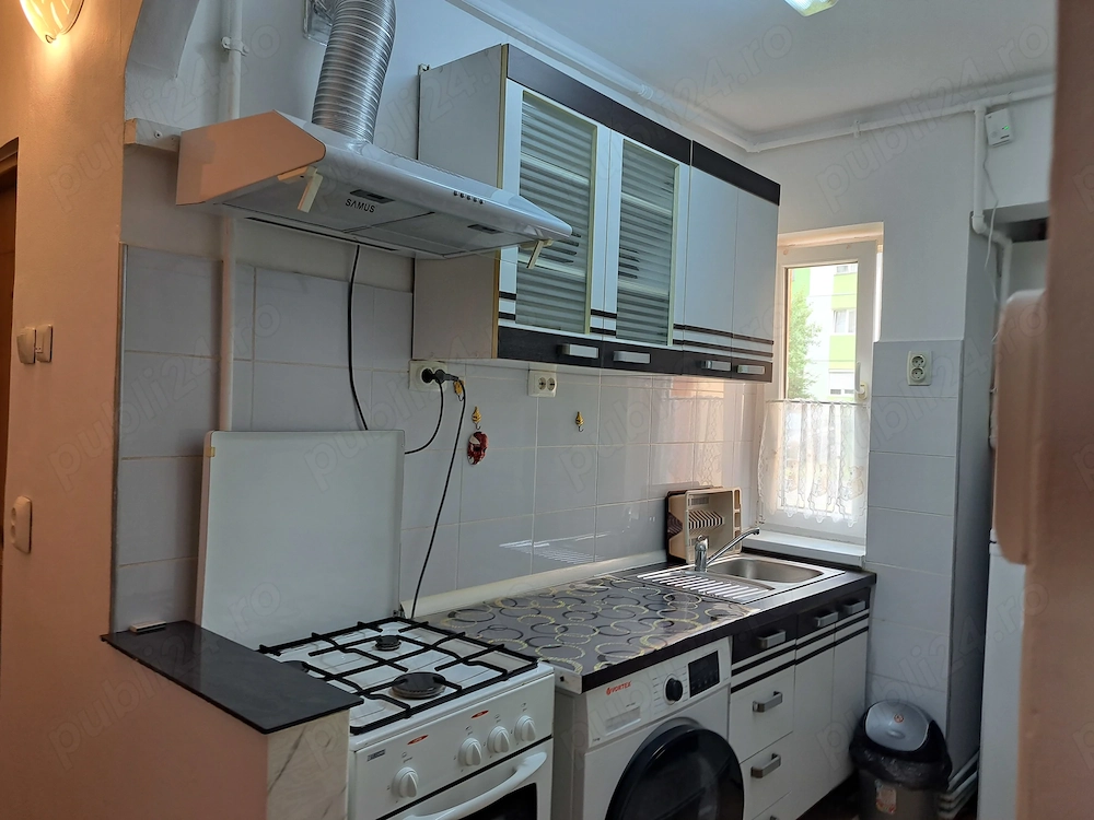 Ofer spre închiriere apartament 