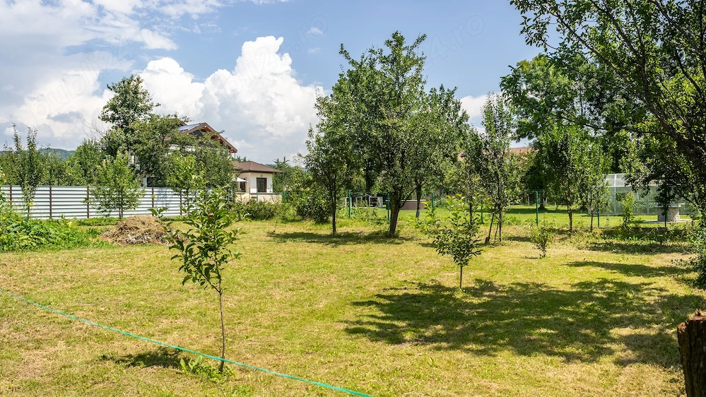 Teren intravilan Brebu Mânăstirei 615mp, central, la 1min de lac