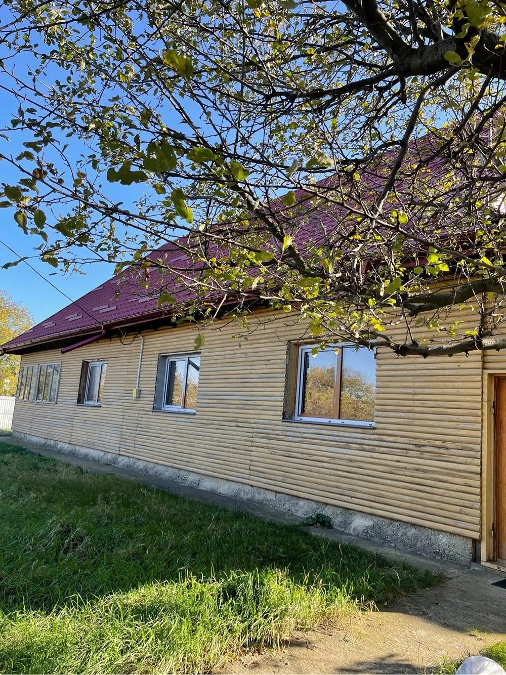     Proprietate exclusivă în Târgu Neamț   226 mp, teren 1.060 mp și potențial turistic
