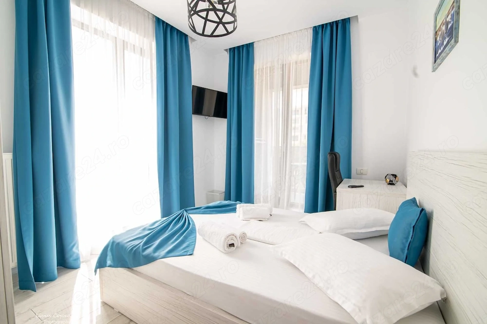 Ap 3 camere cu 3 bai, intrare Mamaia Sat Vacanta