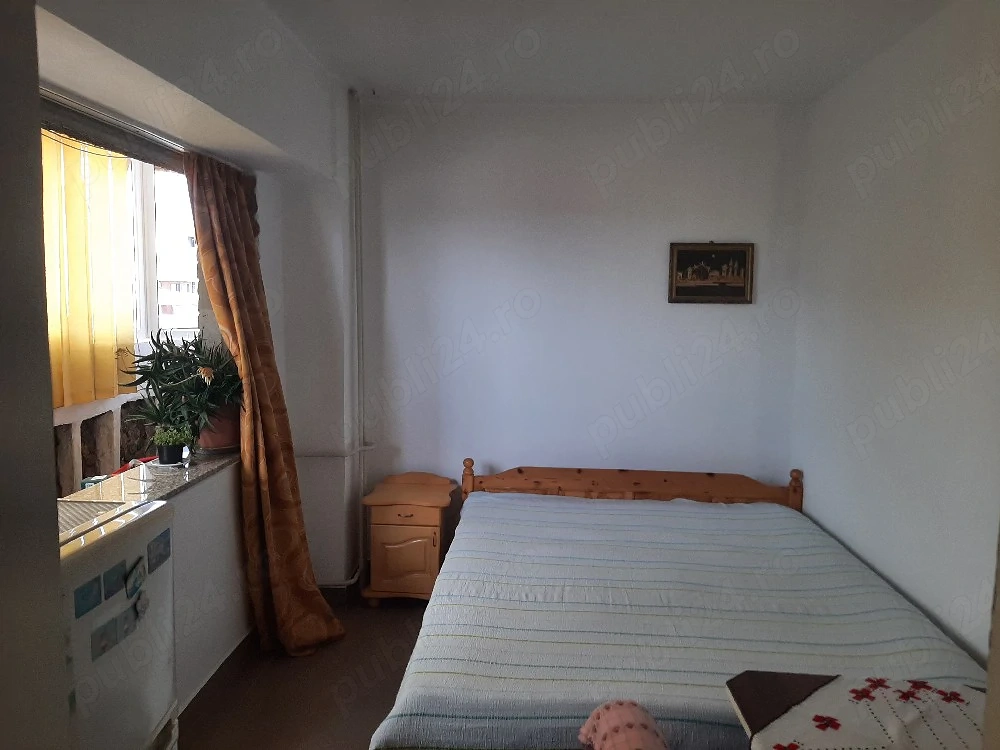 vând apartament Mangalia 