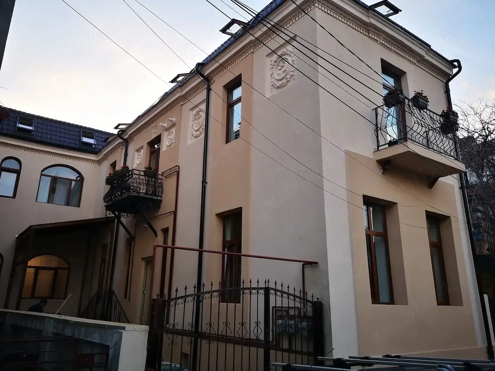 Apartament 4 camere ultracentral în vilă, Unirii