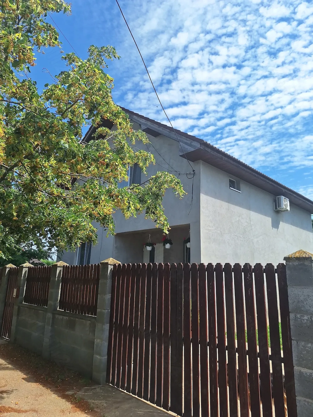 Vând casa în Sofronea 