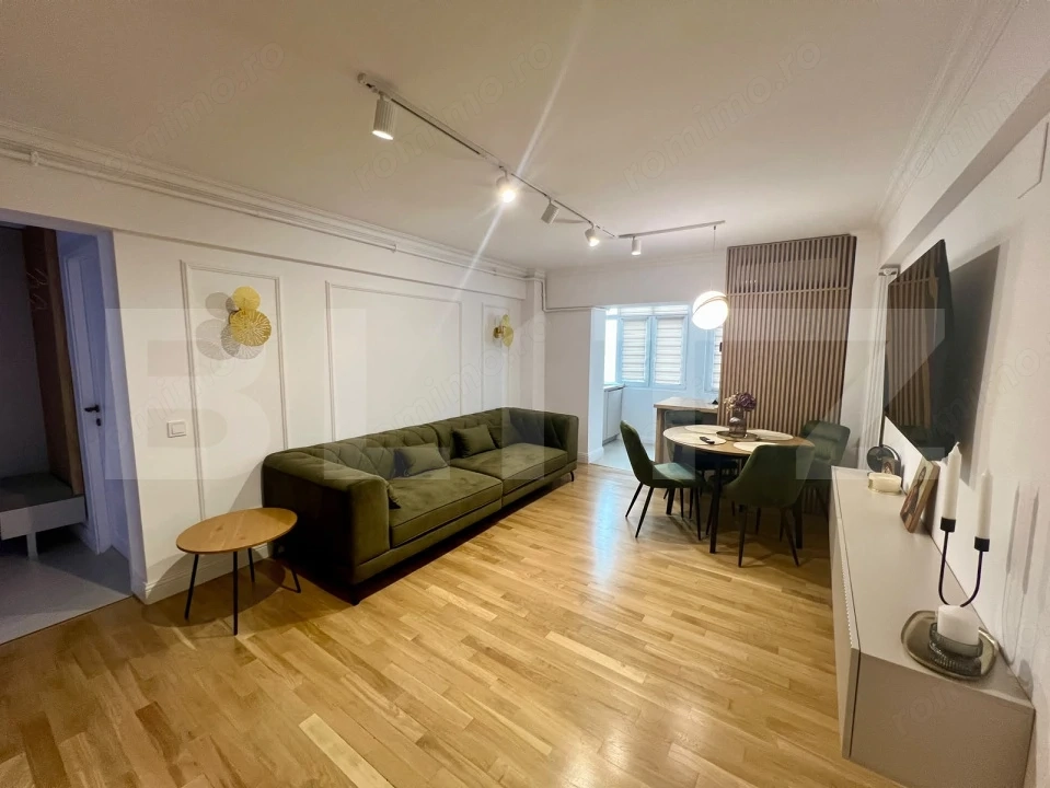 Apartament cu 3 camere, 55 mp, centrala si AC, zona Ultracentral