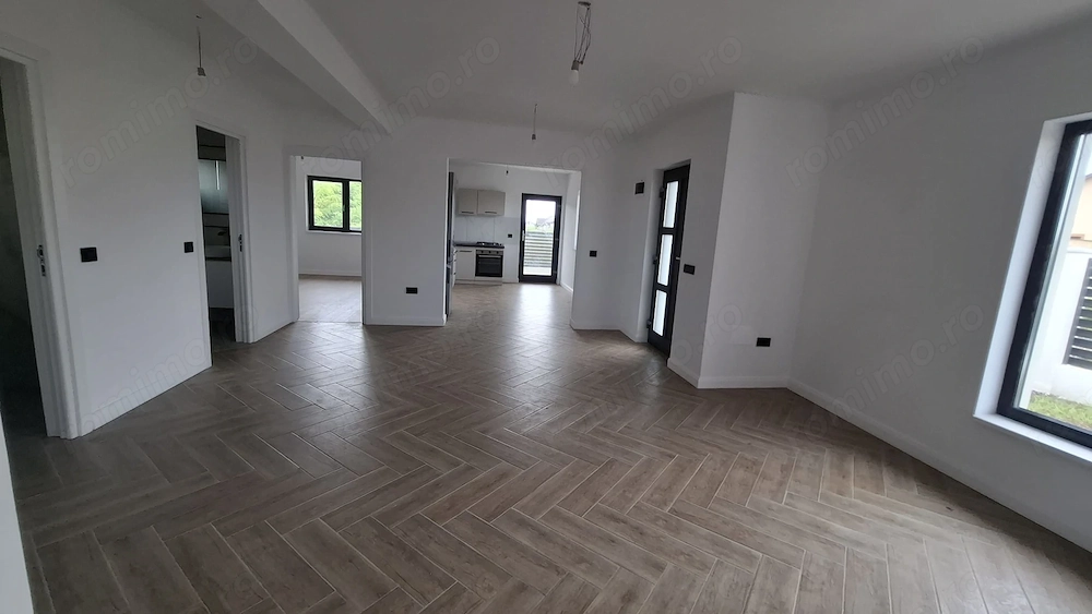 Vindem Casa plan Parter Vorovești 
