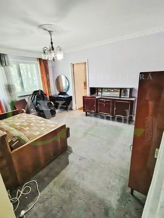 Apartament 2 camere nedecomandat, zona Milcov