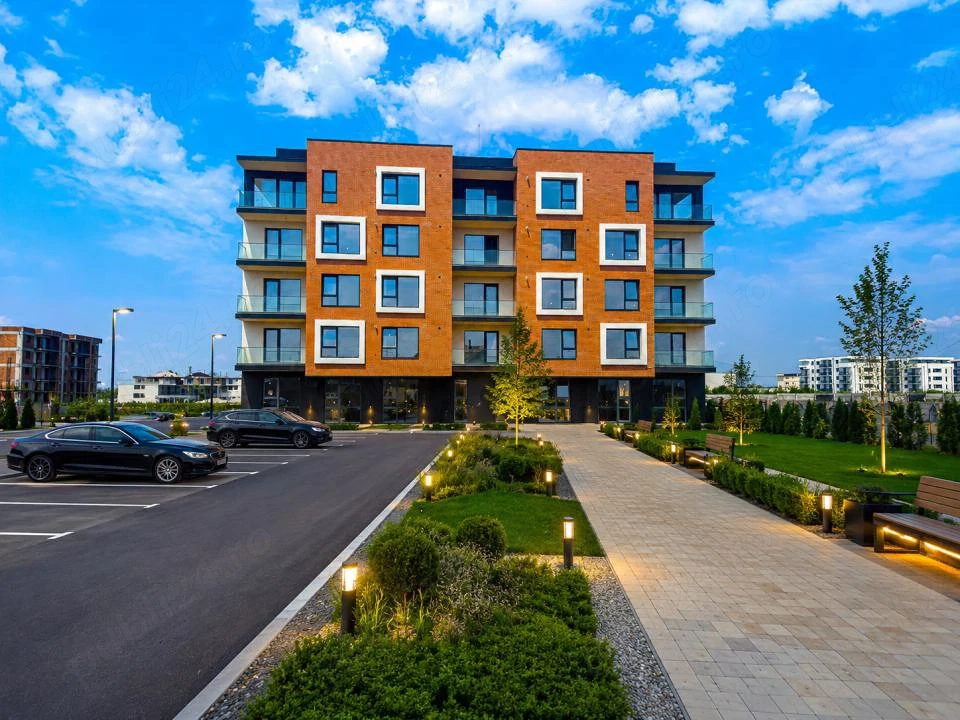 Apartament 2 si 3 camere Dobroesti. 