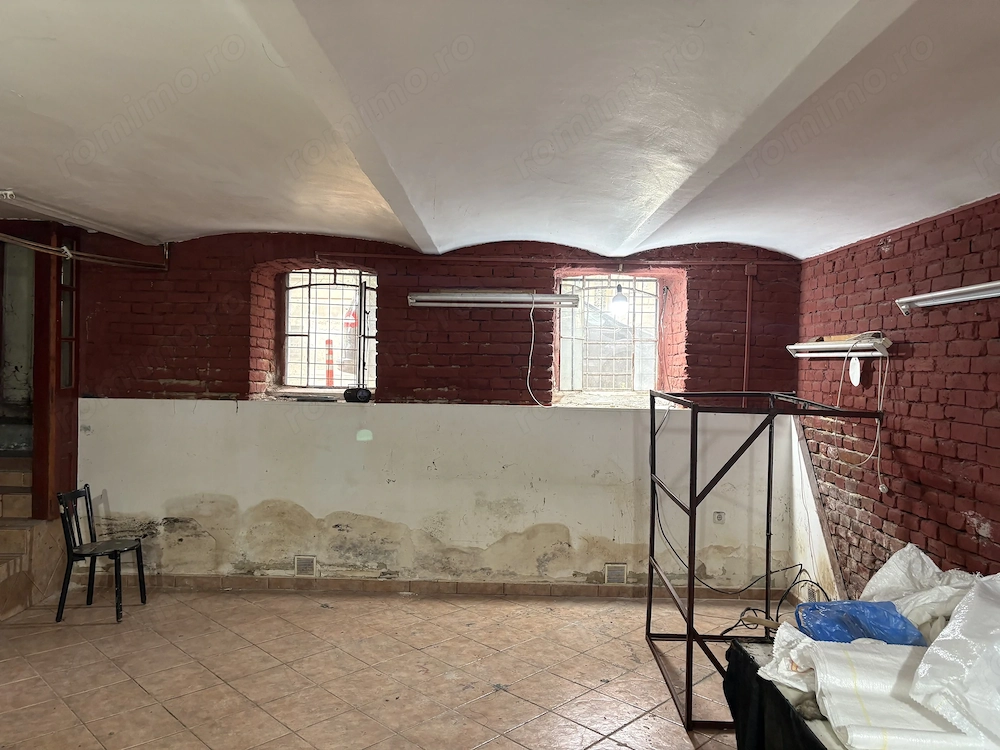 De inchiriat spatiu demisol inalt, suprafata utila de 65 mp, zona Maria