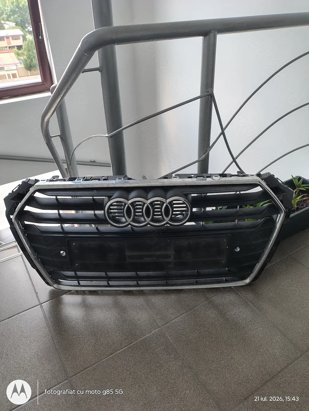 Grila radiator Audi A4 B9 (2015-2020) cu orificii senzori