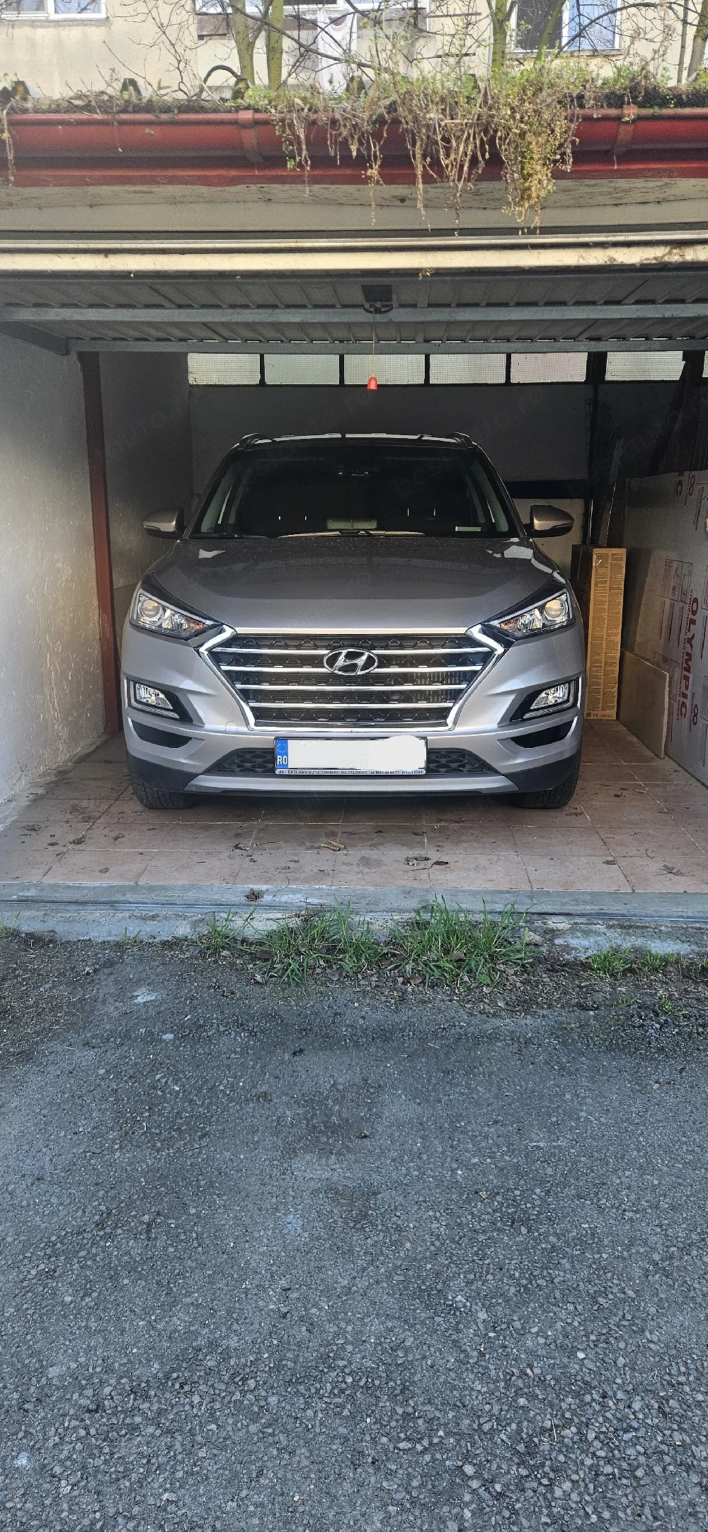 Hyundai Tucson Style 1.6 T-GDi 177 CP 4x4   Prim proprietar   58.431 km   Revizii reprezentanță