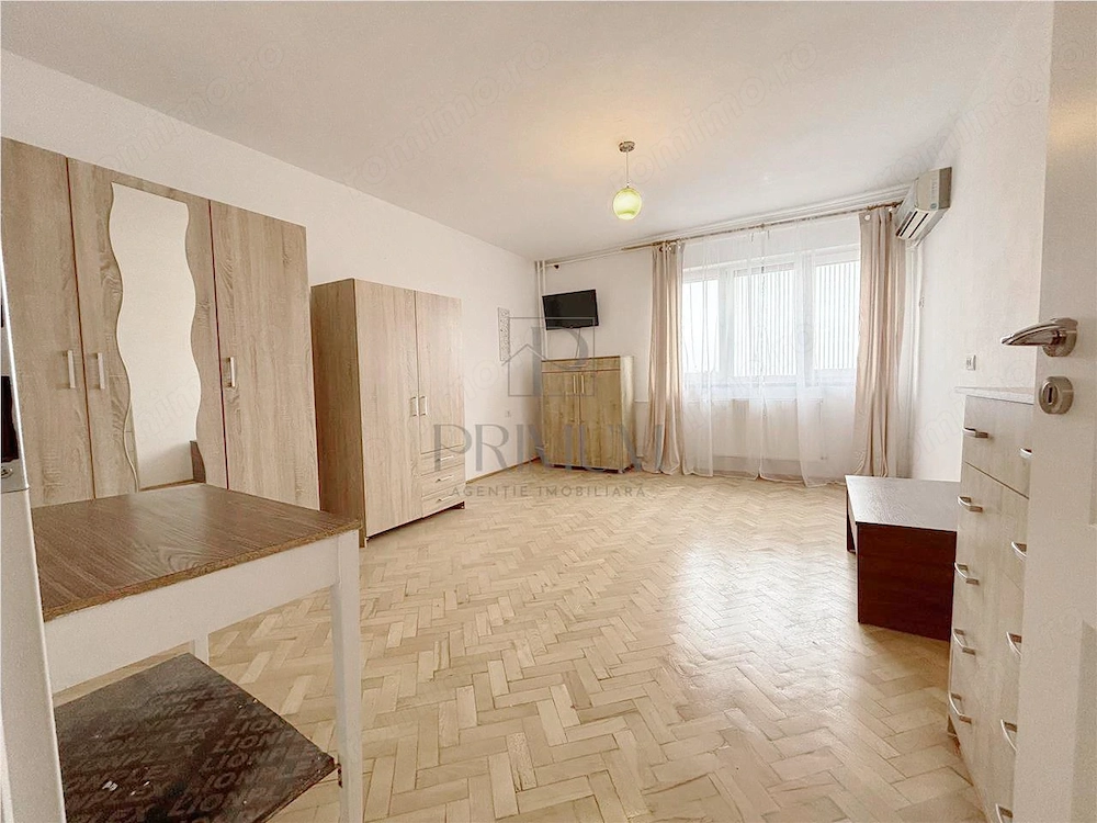 BALCESCU - 1 CAMERA - SPATIOASA - RENOVATA - APROAPE DE CENTRU