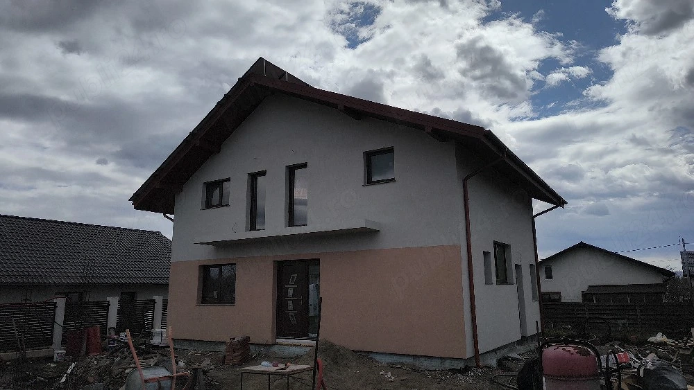 Casă de vânzare 