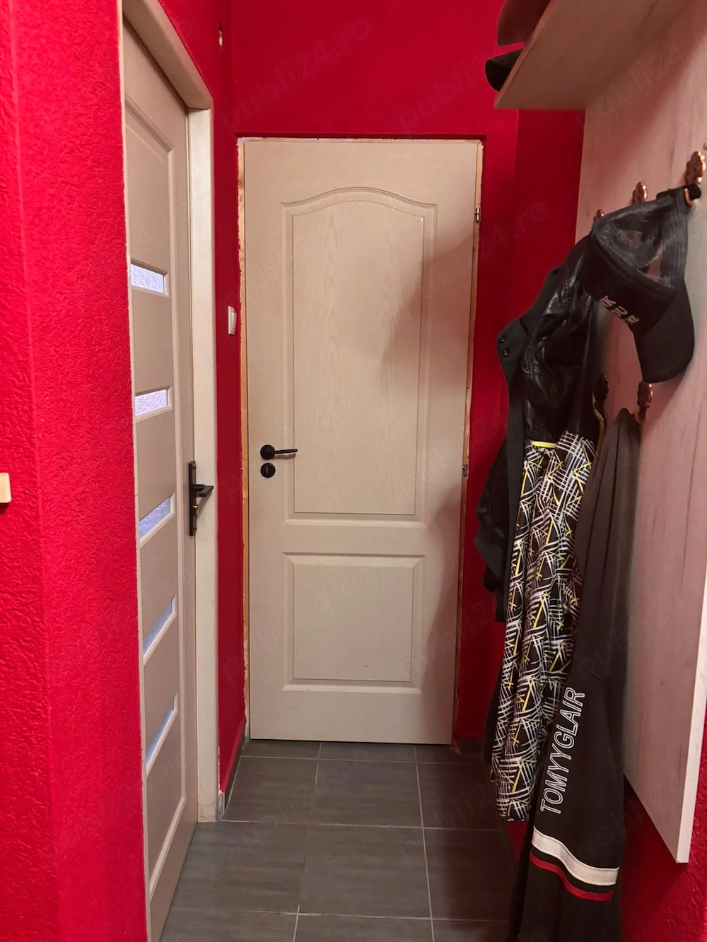 Apartament de vanzare in centru . Diosig! 