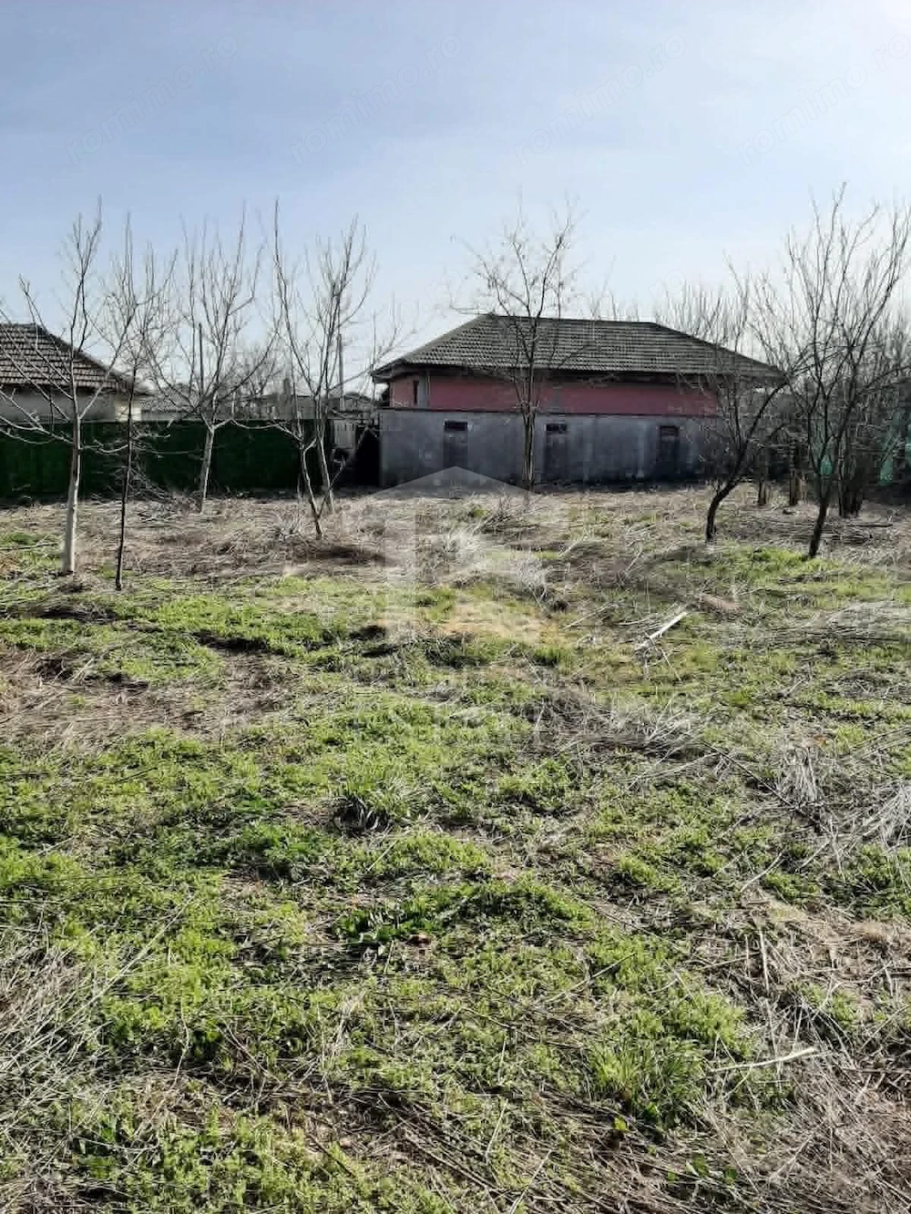 Teren intravilan 2562mp Loc 23 August | Ideal locuiță sau casă vacanță