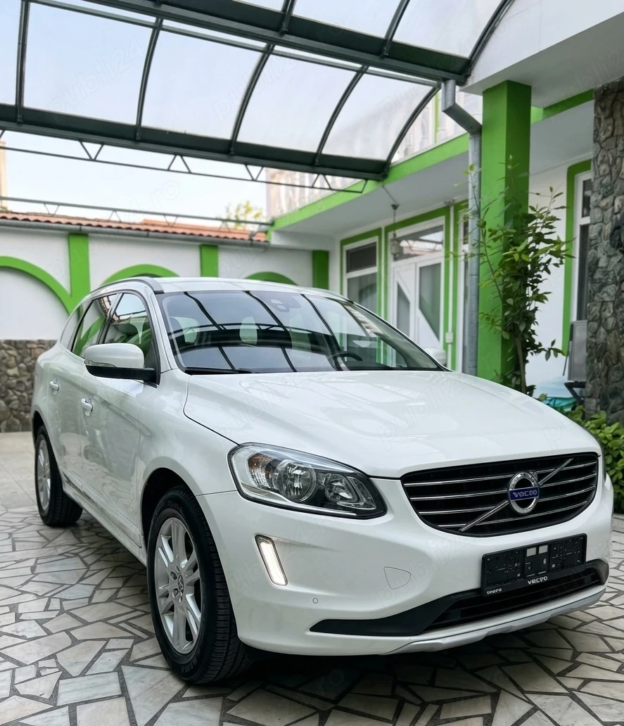 Vând Volvo XC60 Euro 6 Stare Excepțională Istoric Germania