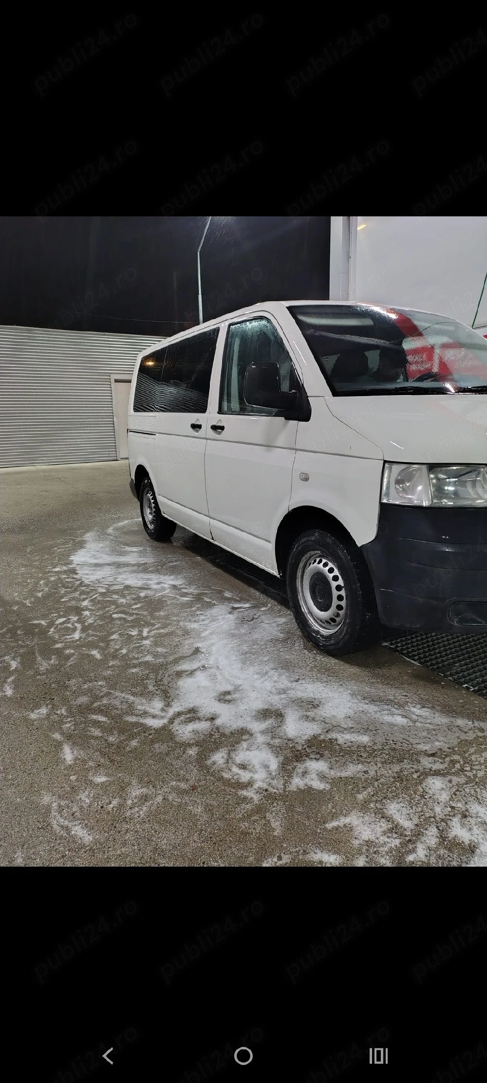 vând Transporter 2010 9 locuri