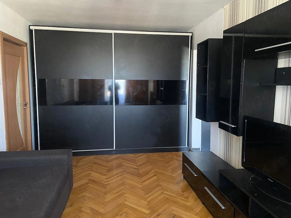 Inchiriez apartament 3 camere 2 bai Timisoara central