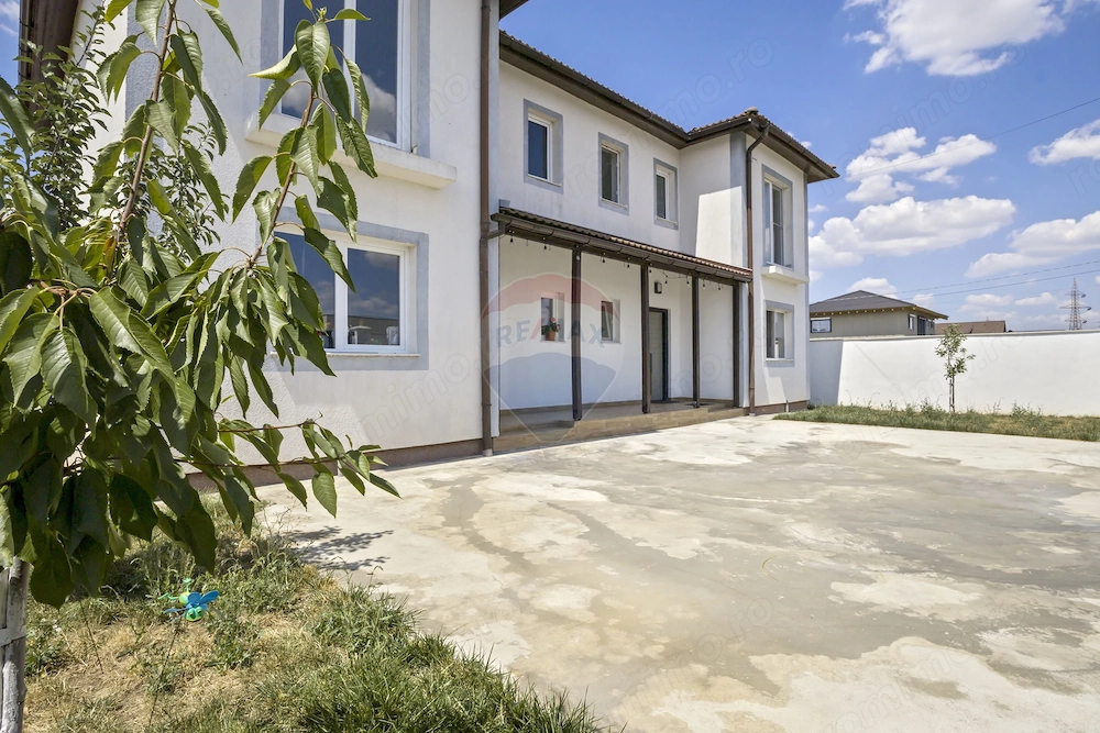 Duplex integral de vânzare | Cartierul Florilor | Teren 491 mp