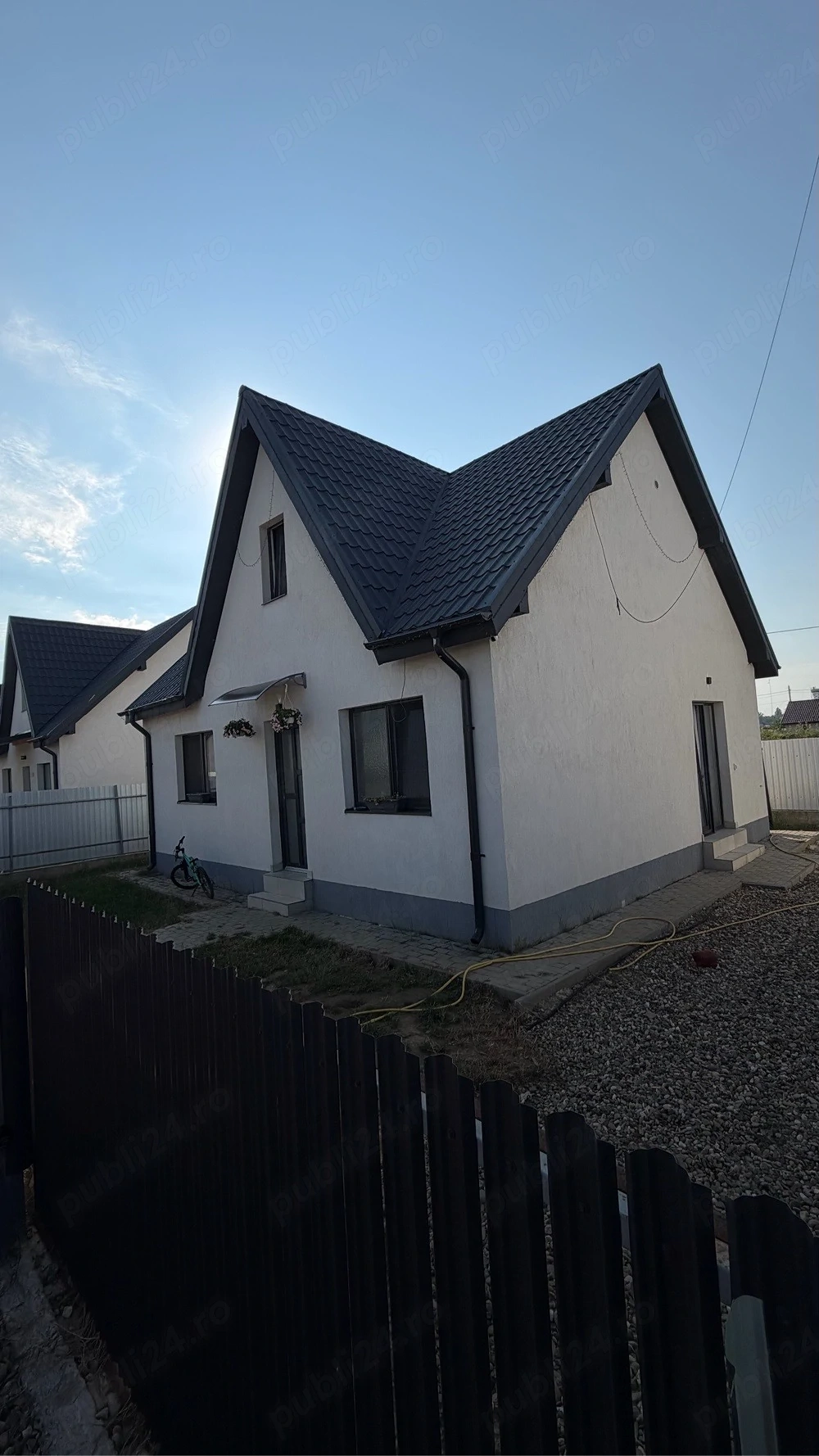 Casă 3 camere