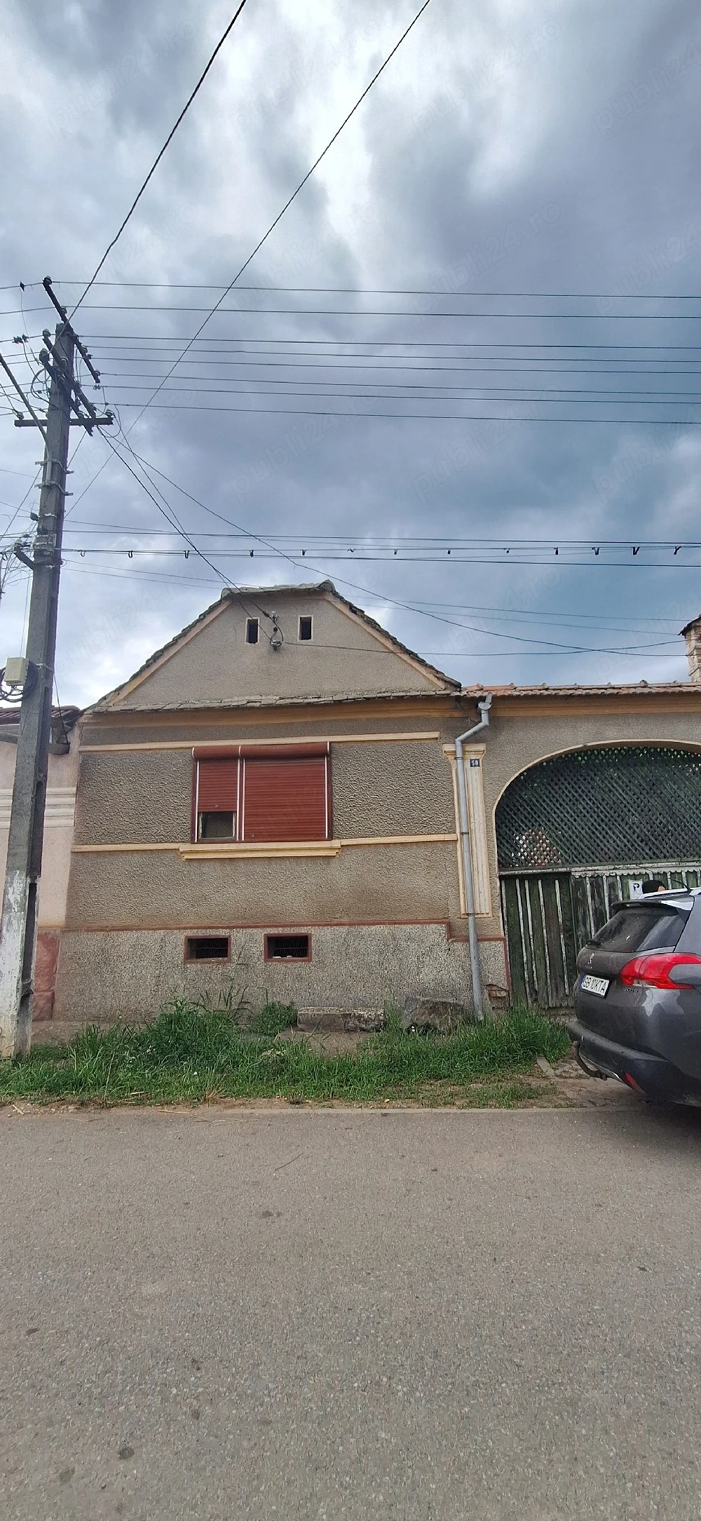 Casa de vanzare in sat Sangatin