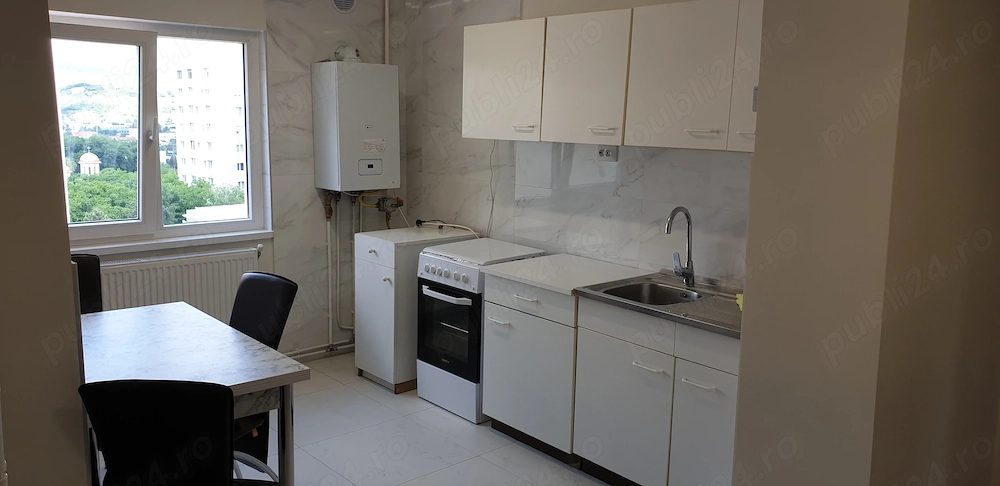 Proprietar, dau in chirie ap. 3 camere, 72 m ultrafinisat, pentru pretentiosi, zona Gradini Manastur