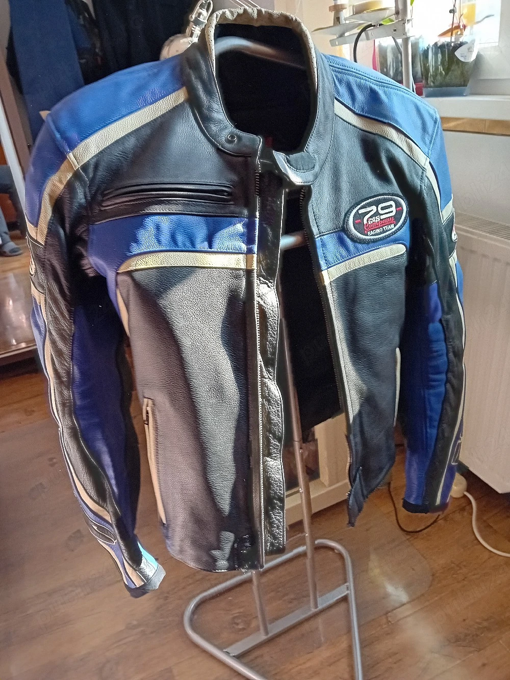 costum piele motor 
