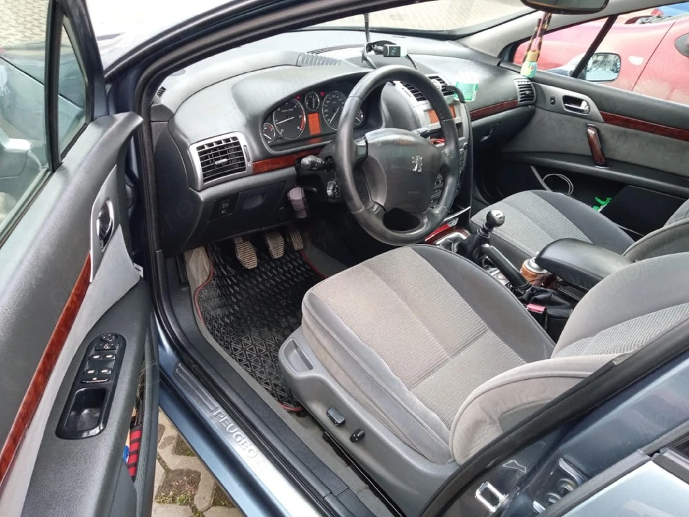 Peucheot407 sw