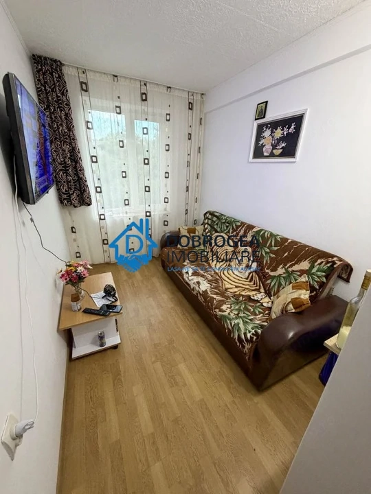 GARSONIERA  CF 3, ETAJ 3, BAIE PROPRIE
