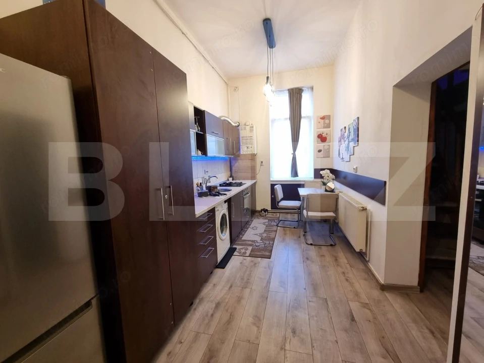Garsonieră -cat un apartament - spațioasă de vânzare - Central 