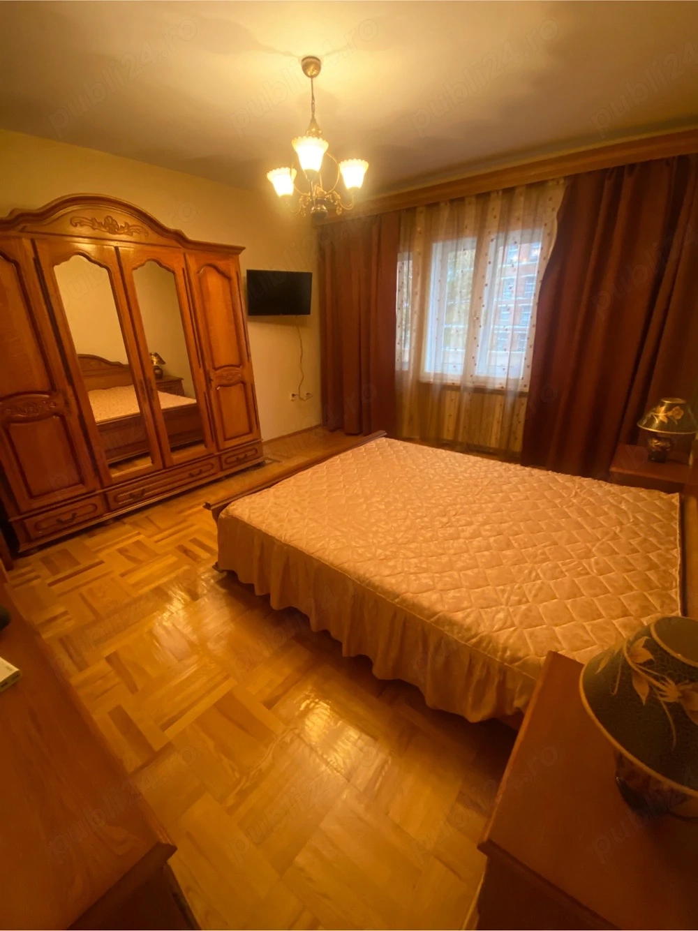 vila pensiune de vanzare Baile Herculane 