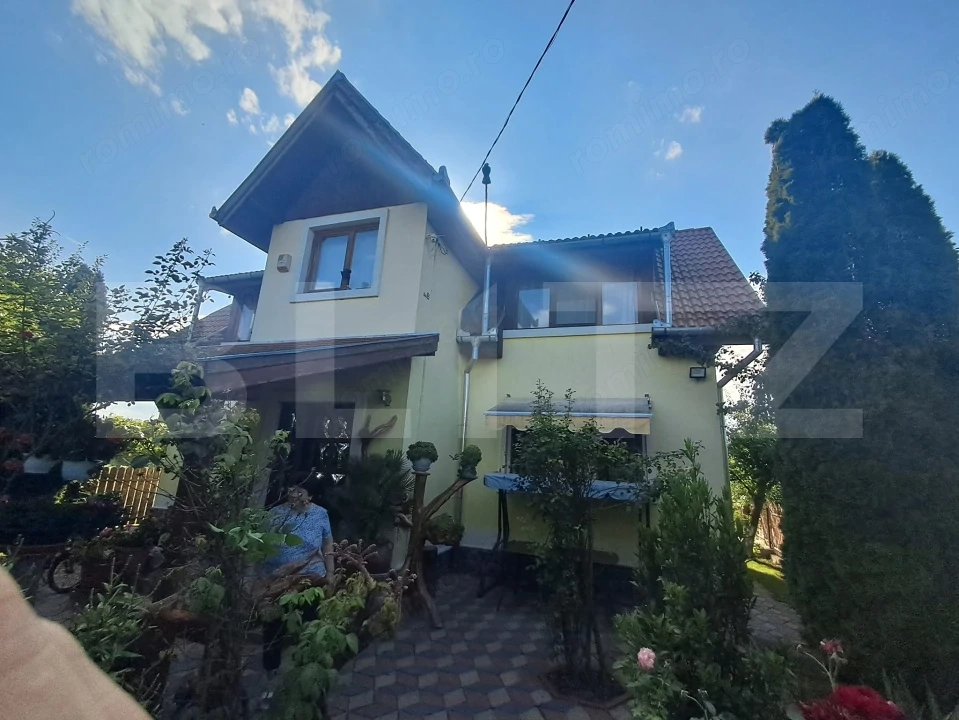 Casă individuală P+1, 180 mp, teren 1.050 mp și livadă, zona Dumbrăvioara
