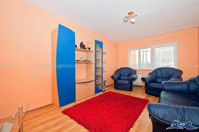 De inchiriat apartament cu 2 camere, Piata Centrala, 345 euro