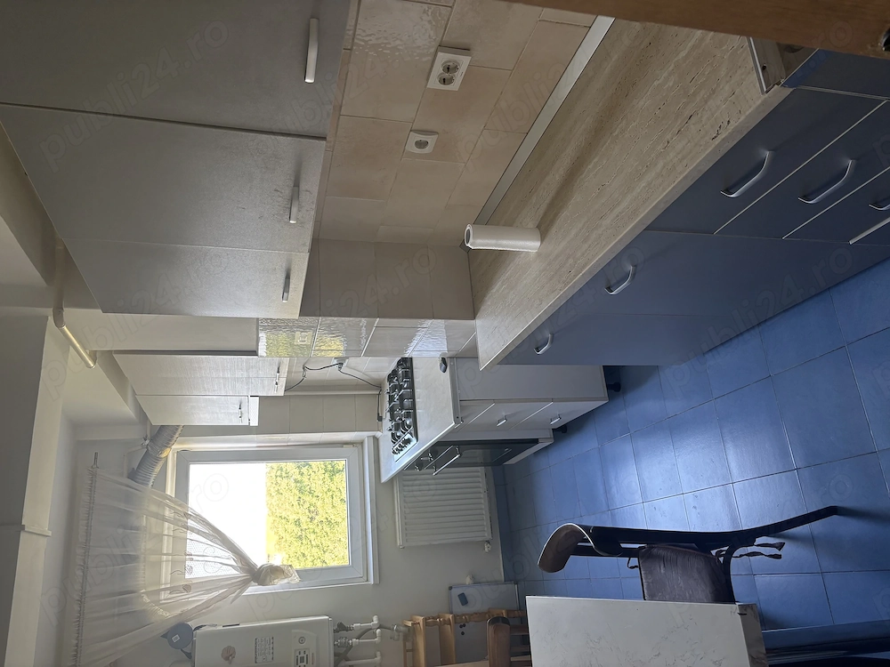 Inchiriez apartament