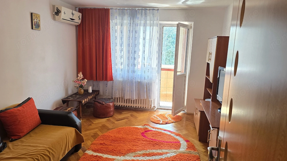 Vand apartament 2 camere cu intrari separate in Deva, Al. Jiului, 41,10 mp + balconul, mobilat