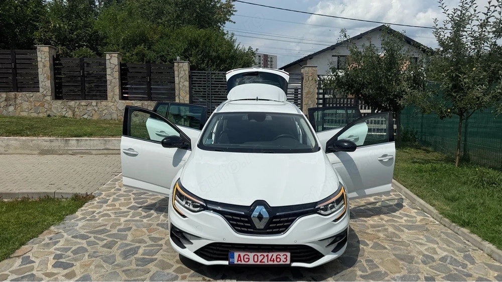 Renault Megane 2024 automat Zen-sport 140 cp Led piele