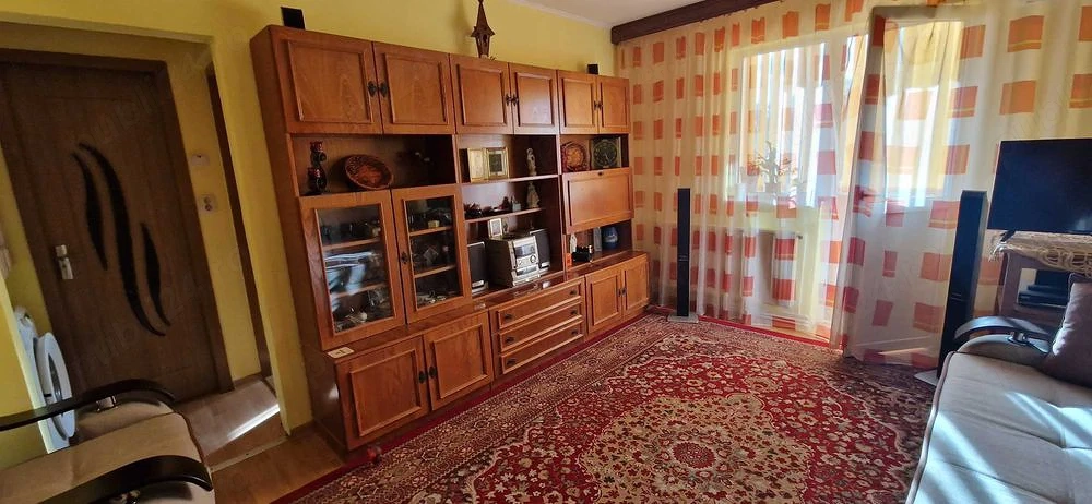 Apartament 3 camere Tudor Vladimirescu