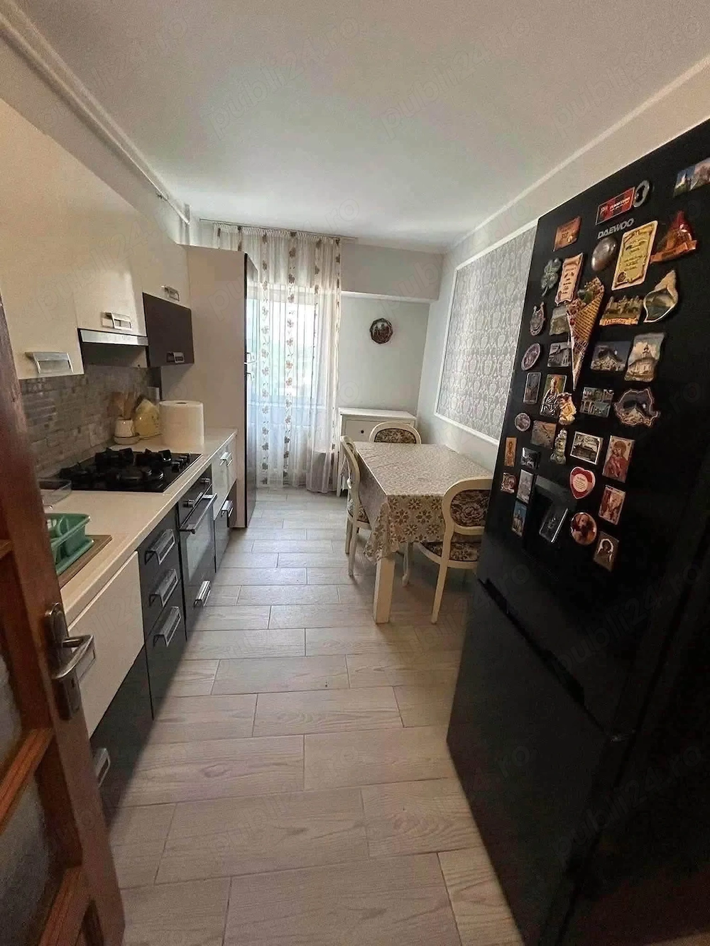 De vanzare apartament cu 2 camere si balcon,  zona Favorit, etajul 2, Pret 59900 euro