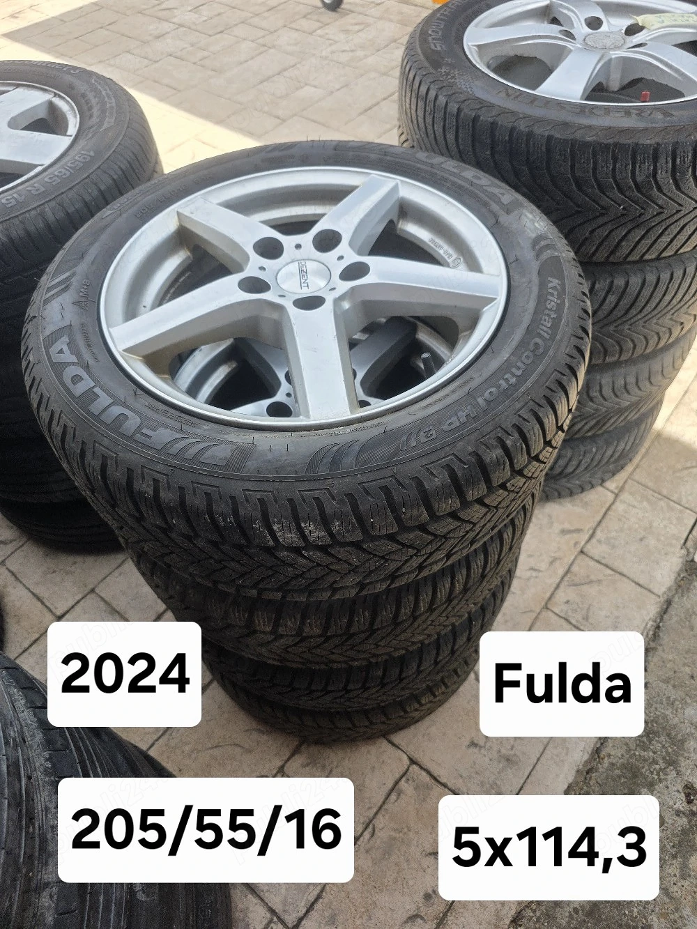 Set 4 jante aliaj 5x114,3 echipate cu anvelope iarna 205/55/16 