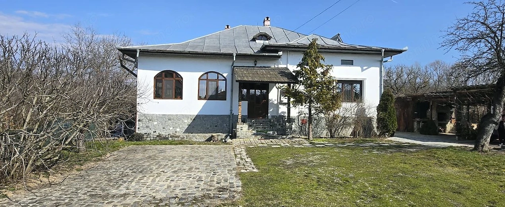 Proprietate de excepție în Lelești – la doar 8 km de Târgu Jiu