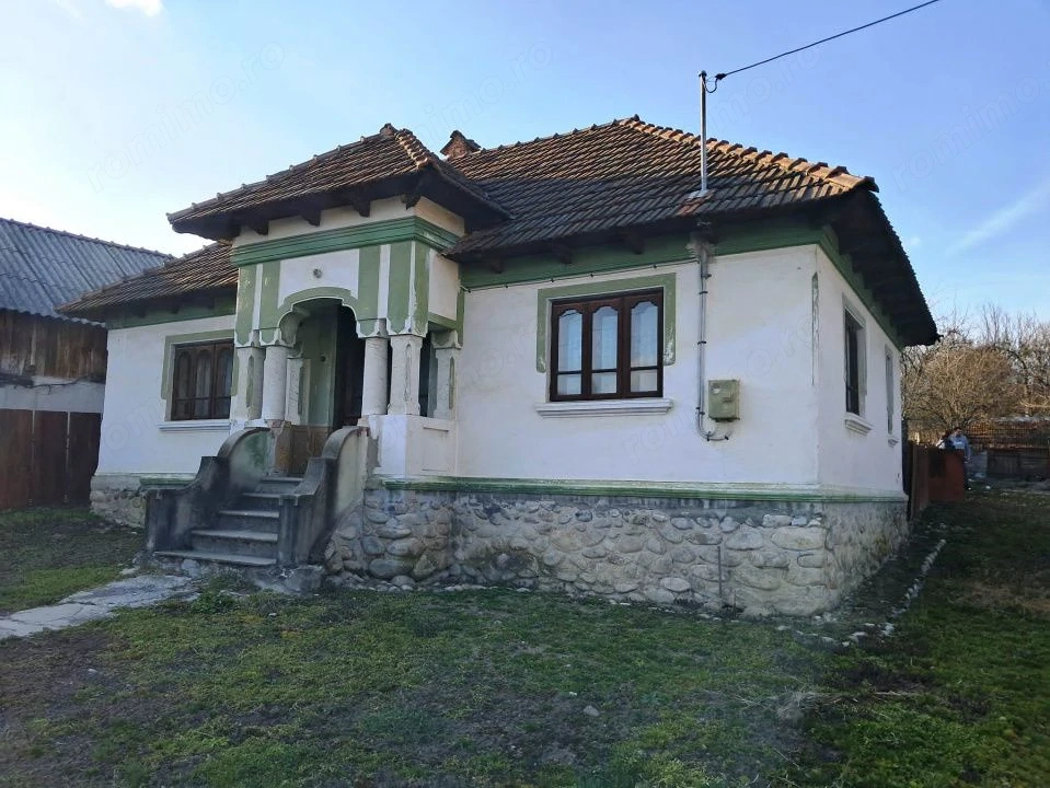 Casă și teren de vânzare Polovragi - Racovița