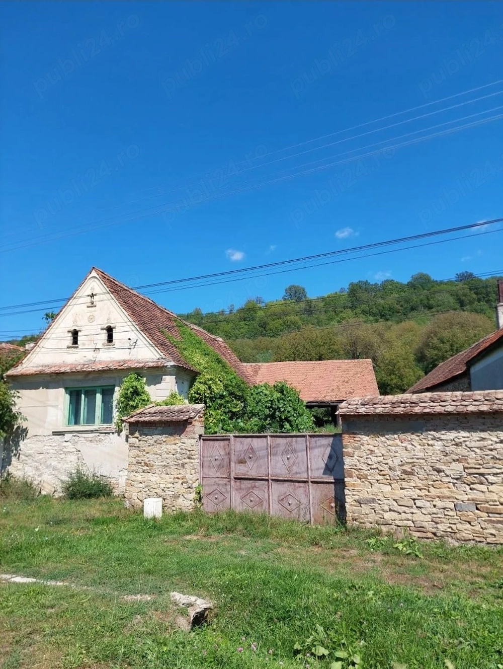 Casă de vânzare în satul Hălmeag,  jud. Brașov 