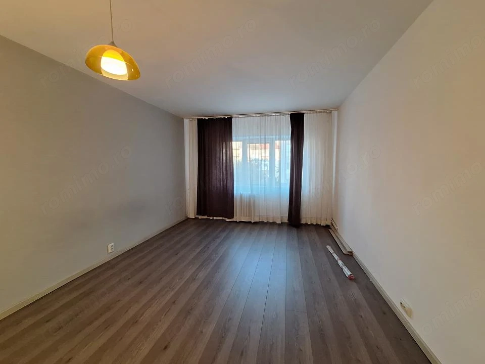 Apartament 3 camere - spatios si renovat - 68 mp - zona Dorobantilor