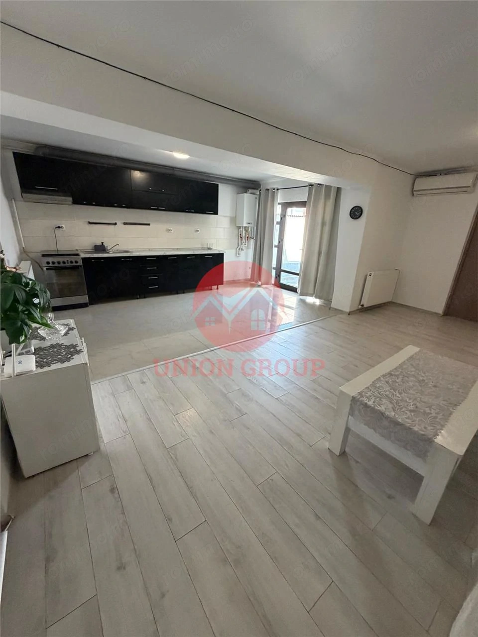 Casa Renovata si Mobilata Complet - Pozitionare Excelenta - Aproape de Delfinariu si Bd Mamaia